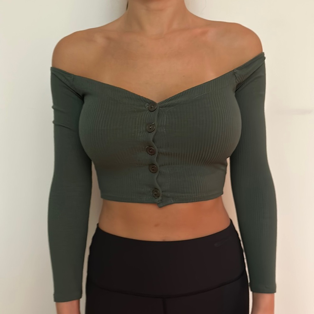 Long sleeve ribbed knit top
